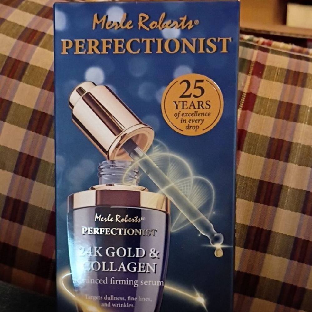Merle Roberts 24K Gold & Collagen Firming Serum